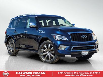 Used 2017 INFINITI QX80 Signature Edition w/ All Season Package