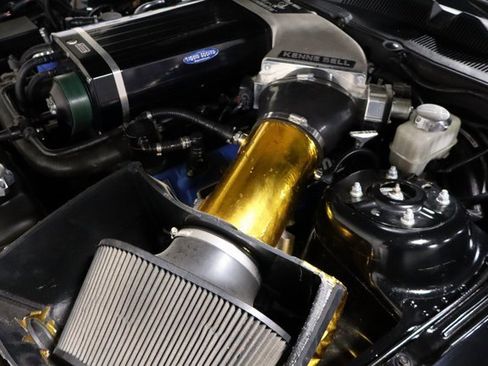 Used 2012 Ford Mustang Shelby GT500 w/ SVT Performance Pkg image 37