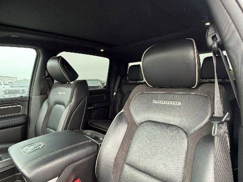 Used 2023 RAM 1500 Laramie AWD/4WD image 16