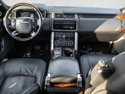 Used 2018 Land Rover Range Rover HSE image 21