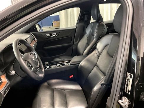 Used 2023 Volvo S60 B5 Plus AWD/4WD image 10