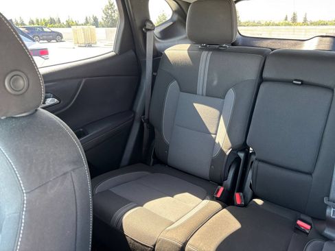 Used 2025 Chevrolet Blazer LT FWD image 40