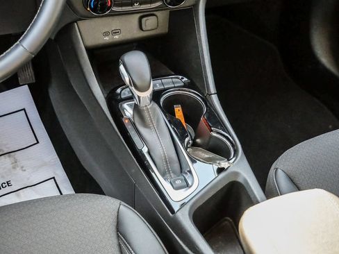 Used 2025 Buick Encore GX Preferred FWD image 24