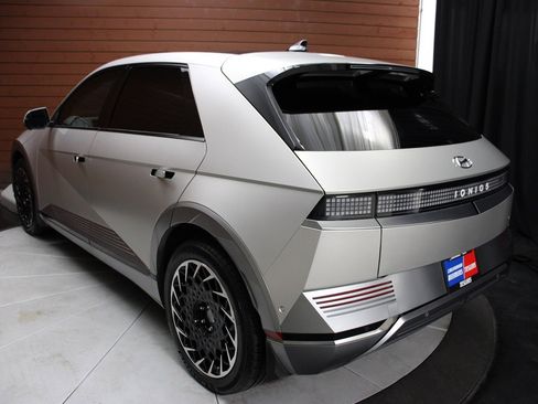 Used 2024 Hyundai Ioniq 5 Limited image 22