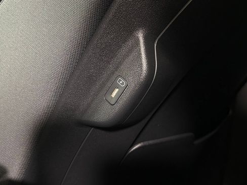 New 2026 Kia Niro LX FWD image 32