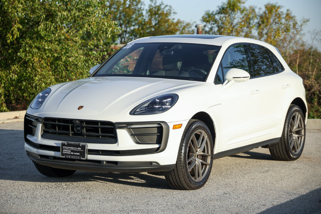 Certified 2026 Porsche Macan AWD/4WD image 19