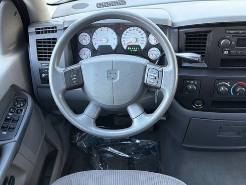 Used 2008 Dodge Ram 1500 Truck ST image 12