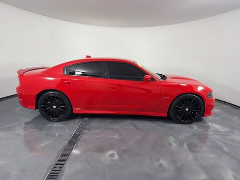 Used 2019 Dodge Charger R/T RWD image 4