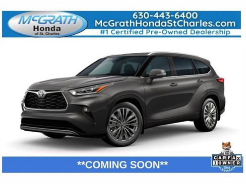 Used 2021 Toyota Highlander XLE AWD/4WD image 1