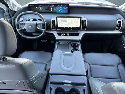 Certified 2025 Ford Expedition Max Active AWD/4WD image 16