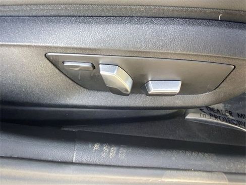 Certified 2023 BMW 530i xDrive w/ Premium Package image 13