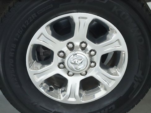 Used 2024 RAM 2500 Big Horn AWD/4WD image 12