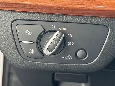 Used 2021 Audi Q5 Premium Plus w/ Premium Plus Package image 36