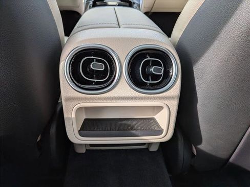 Certified 2025 Mercedes-Benz C 300 Sedan image 17