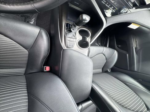 Used 2023 Toyota Camry SE FWD image 26