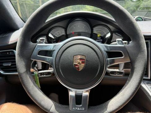 Used 2013 Porsche Panamera GTS AWD/4WD image 39