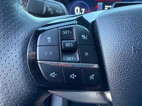Used 2025 Ford Explorer ST-Line w/ ST-Line Street Pack AWD/4WD image 23