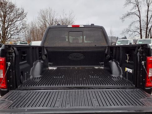 Used 2022 Ford F150 XLT w/ Equipment Group 302A High image 9