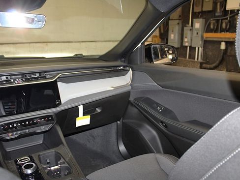New 2026 Jeep Cherokee Laredo AWD/4WD image 34