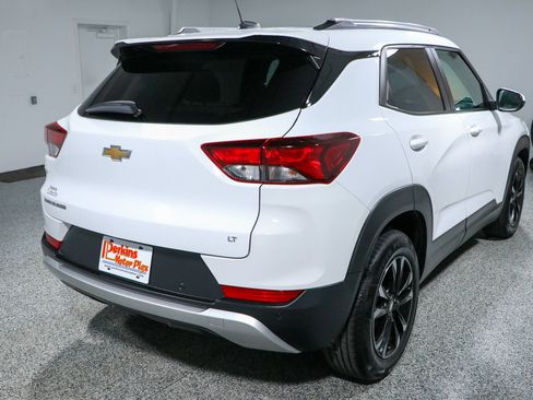 Used 2021 Chevrolet TrailBlazer LT w/ Sun and Liftgate Package FWD image 7