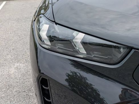 New 2027 BMW X6 M60i AWD/4WD image 11