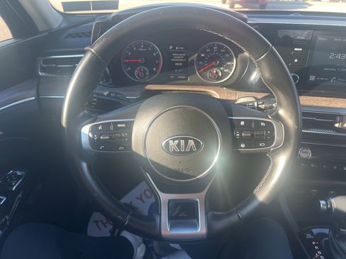 Used 2021 Kia K5 EX image 10