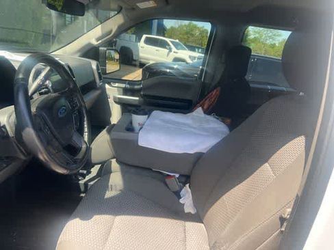 Used 2018 Ford F150 XLT w/ Equipment Group 302A Luxury image 3