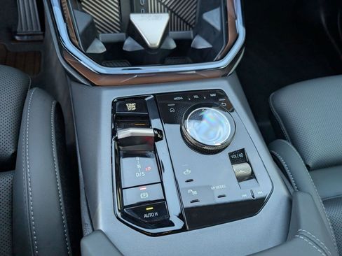 Used 2025 BMW X3 xDrive30i image 18