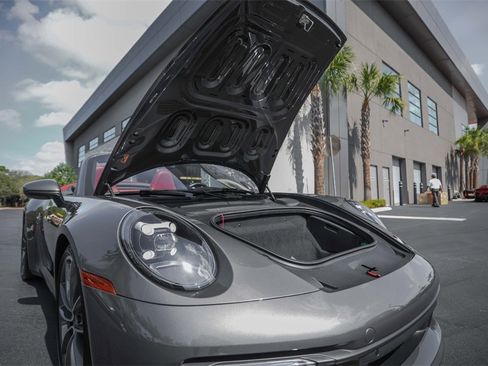 Used 2020 Porsche 911 Carrera 4S image 20