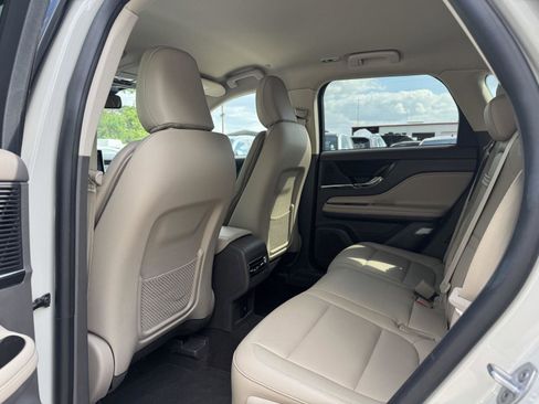 Used 2022 Lincoln Corsair FWD image 15