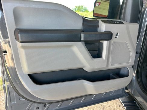Used 2018 Ford F150 XL w/ Equipment Group 101A Mid AWD/4WD image 11