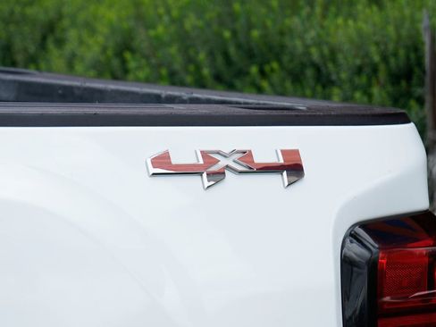 Used 2020 GMC Sierra 2500 SLE w/ Preferred Package AWD/4WD image 48