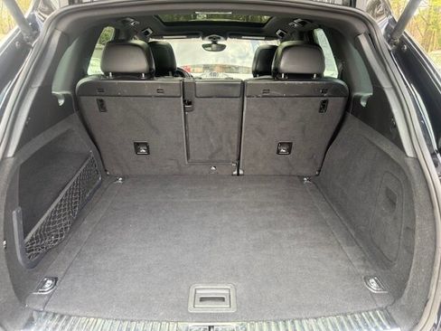 Used 2017 Porsche Cayenne Platinum Edition image 35