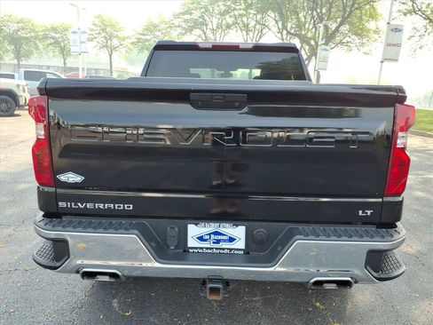 Used 2022 Chevrolet Silverado 1500 LT AWD/4WD image 6