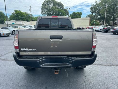 Used 2011 Toyota Tacoma 4x4 Regular Cab image 6