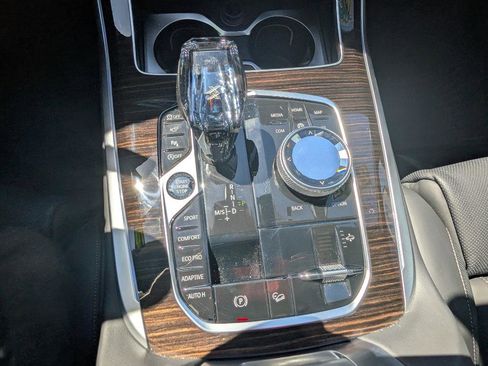 Used 2019 BMW X7 xDrive50i w/ M Sport Package AWD/4WD image 30