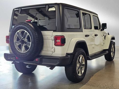 Used 2018 Jeep Wrangler Unlimited Sahara w/ Cold Weather Group AWD/4WD image 7