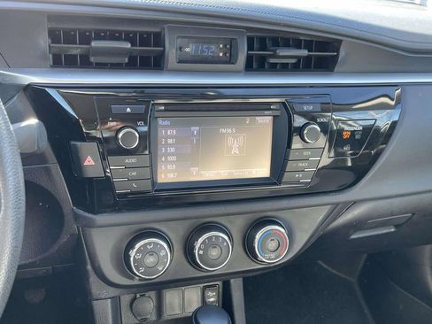Used 2016 Toyota Corolla L image 22