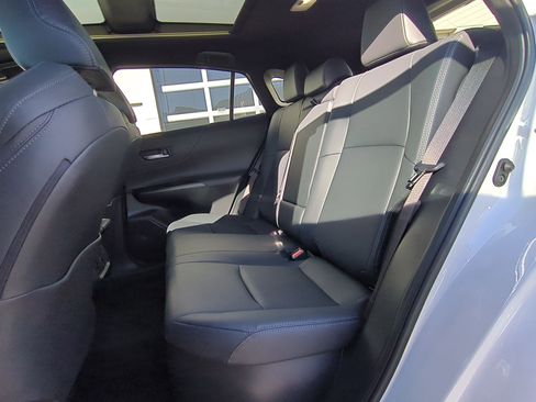 Used 2024 Toyota Venza Nightshade image 32