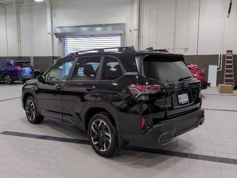 Certified 2025 Subaru Forester Limited image 14