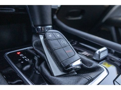 Used 2024 Jeep Compass Limited AWD/4WD image 29