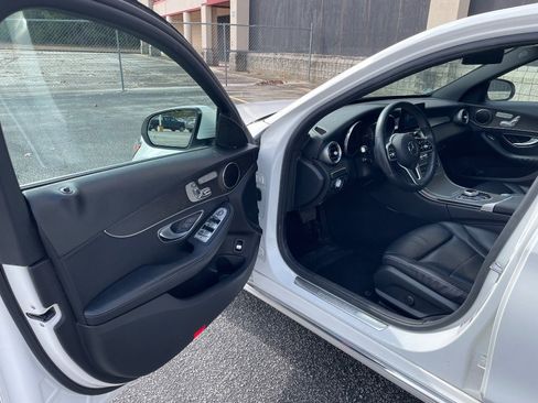 Used 2019 Mercedes-Benz C 300 4MATIC Sedan w/ Premium Package image 14