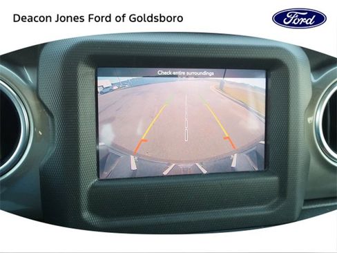 Used 2019 Jeep Wrangler Unlimited Sahara w/ Safety Group image 26