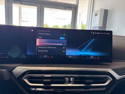 Certified 2023 BMW 330i xDrive Sedan w/ Premium Package AWD/4WD image 18
