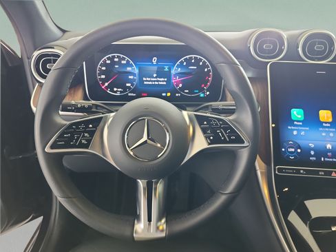 Used 2026 Mercedes-Benz GLC 300 image 10