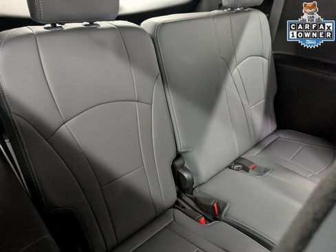 Used 2023 Buick Enclave Essence w/ Experience Buick Package image 27