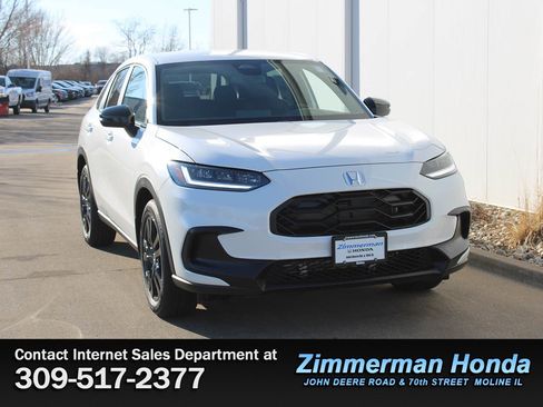New 2026 Honda HR-V Sport image 3