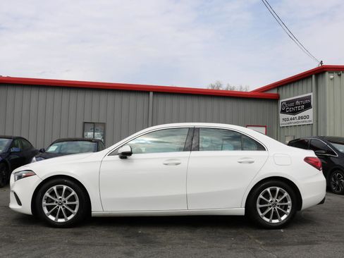 Used 2021 Mercedes-Benz A 220 image 3