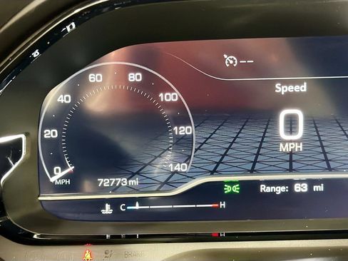 Used 2022 GMC Yukon Denali AWD/4WD image 13