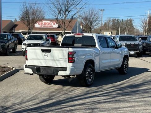 Used 2023 Nissan Frontier SV w/ Technology Package image 5